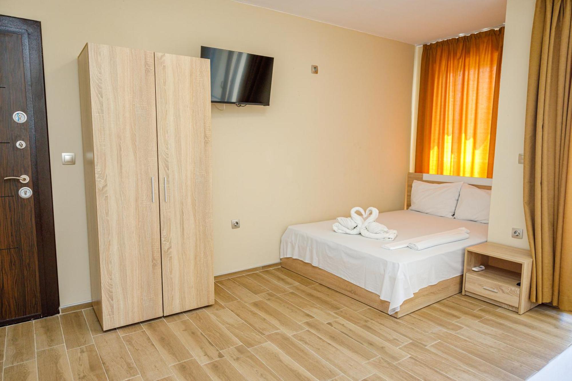 Silitur Central Achtopol Exterior foto